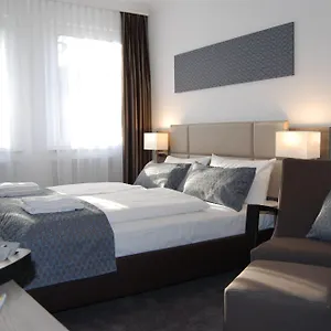 https://dom-hotel-am-roemerbrunnen.topcolognehotels.com