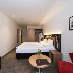 https://astor-and-aparthotel.topcolognehotels.com