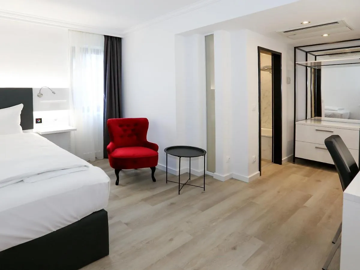 Dormero Hotel Meerbusch 4*,  Duitsland
